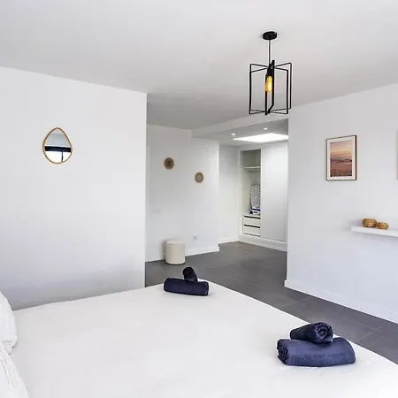 Exclusive 6 Bedrooms In Lanzarote - Ocean & Volcano Views, Private Pool, Jacuzzi & Gym Villa Macher