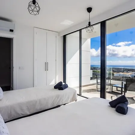 Exclusive 6 Bedrooms In Lanzarote - Ocean & Volcano Views, Private Pool, Jacuzzi & Gym Villa Macher