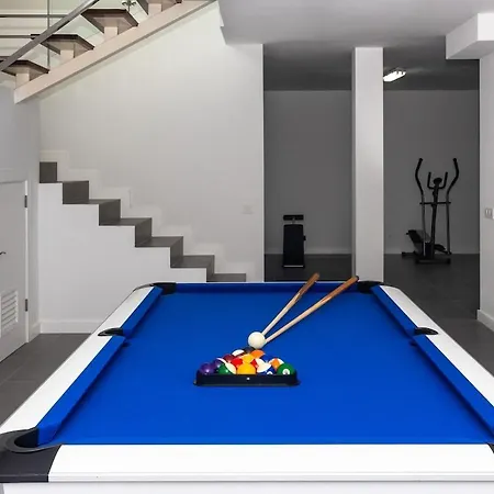 Villa Exclusive 6 Bedrooms In Lanzarote - Ocean & Volcano Views, Private Pool, Jacuzzi & Gym *