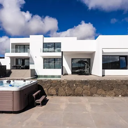 Exclusive 6 Bedrooms In Lanzarote - Ocean & Volcano Views, Private Pool, Jacuzzi & Gym Macher