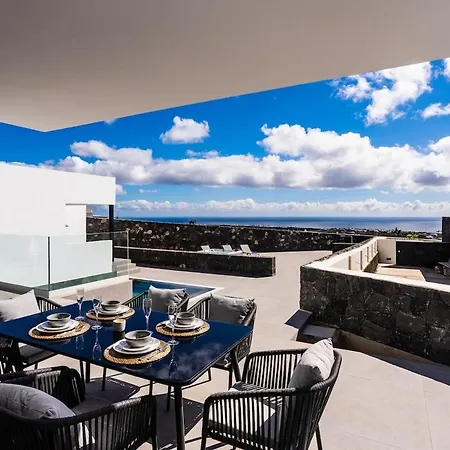 Villa Exclusive 6 Bedrooms In Lanzarote - Ocean & Volcano Views, Private Pool, Jacuzzi & Gym *