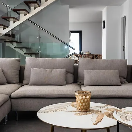 Villa Exclusive 6 Bedrooms In Lanzarote - Ocean & Volcano Views, Private Pool, Jacuzzi & Gym